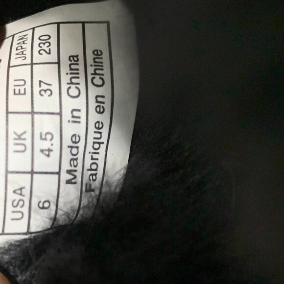 Ugg Classic Short Boots Womens 6 Black Leather Upper Sheepskin Lining Pull On - Picture 6 of 10